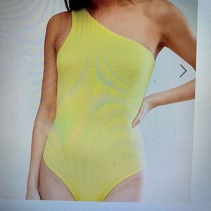 🔴3 for $10 Neon One shoulder bodysuit